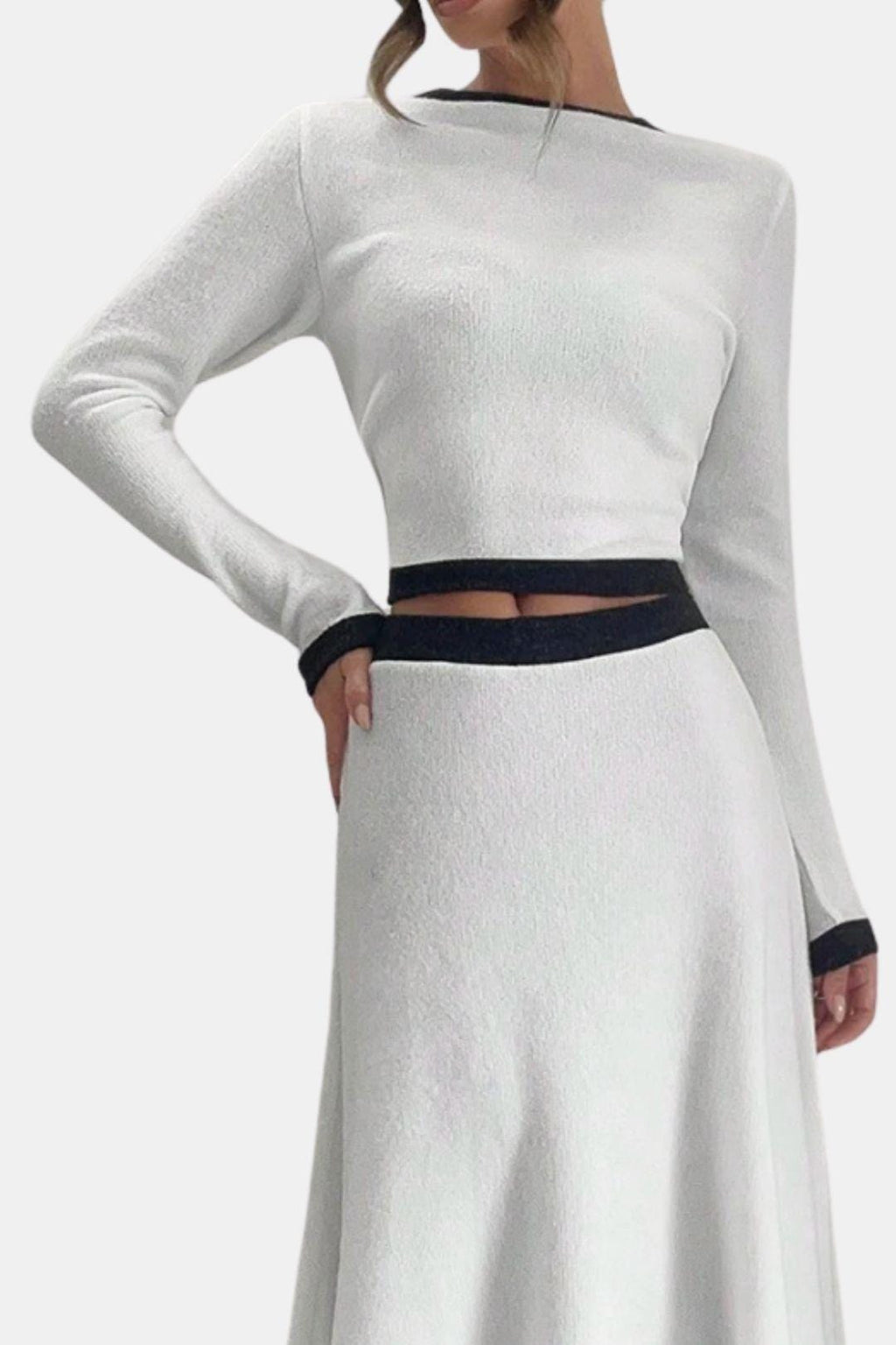Contrast Round Neck Sweater for Women